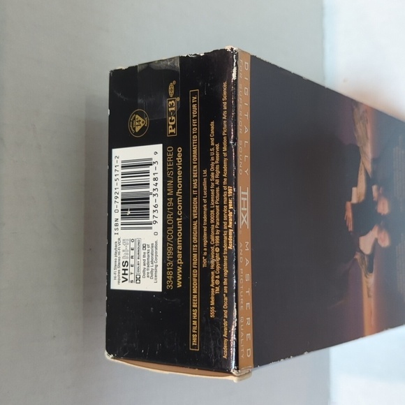 Paramount Titanic (1997) Box Set of 2 VHS Tapes - Picture 5 of 11